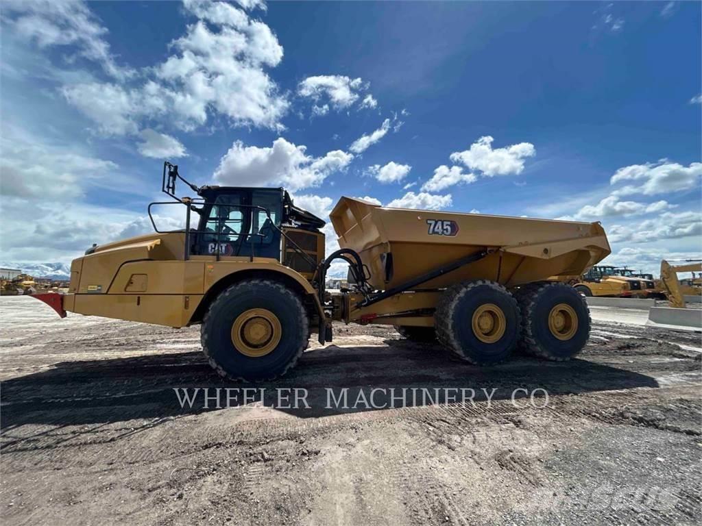 CAT 745 TG Dumpperit