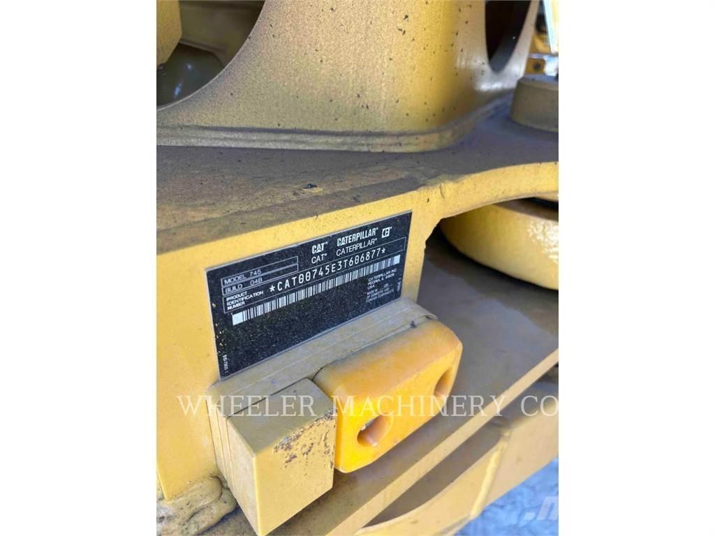 CAT 745 TG Dumpperit