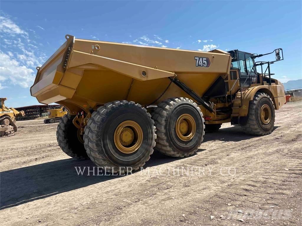 CAT 745 TG Dumpperit