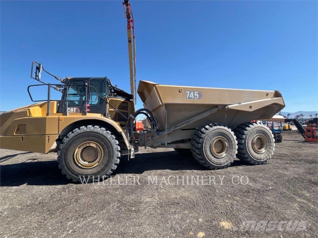 CAT 745 TG Dumpperit