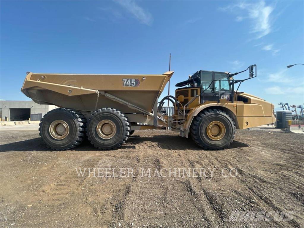 CAT 745 TG Dumpperit