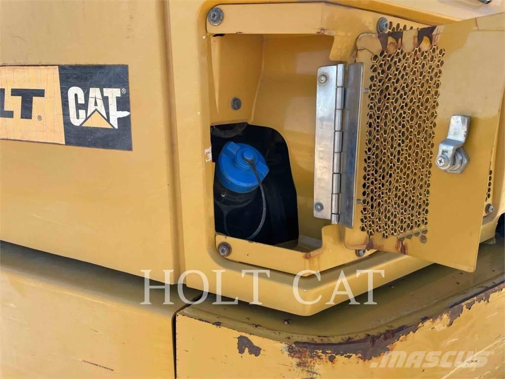 CAT 74504 Dumpperit