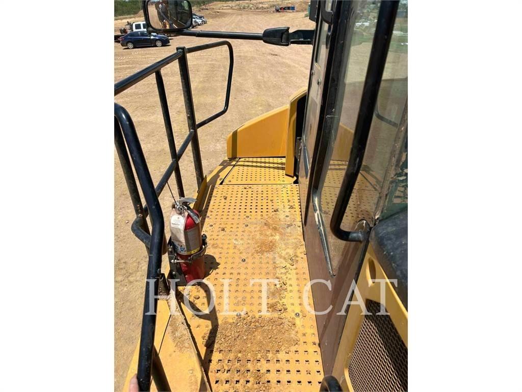 CAT 74504 Dumpperit
