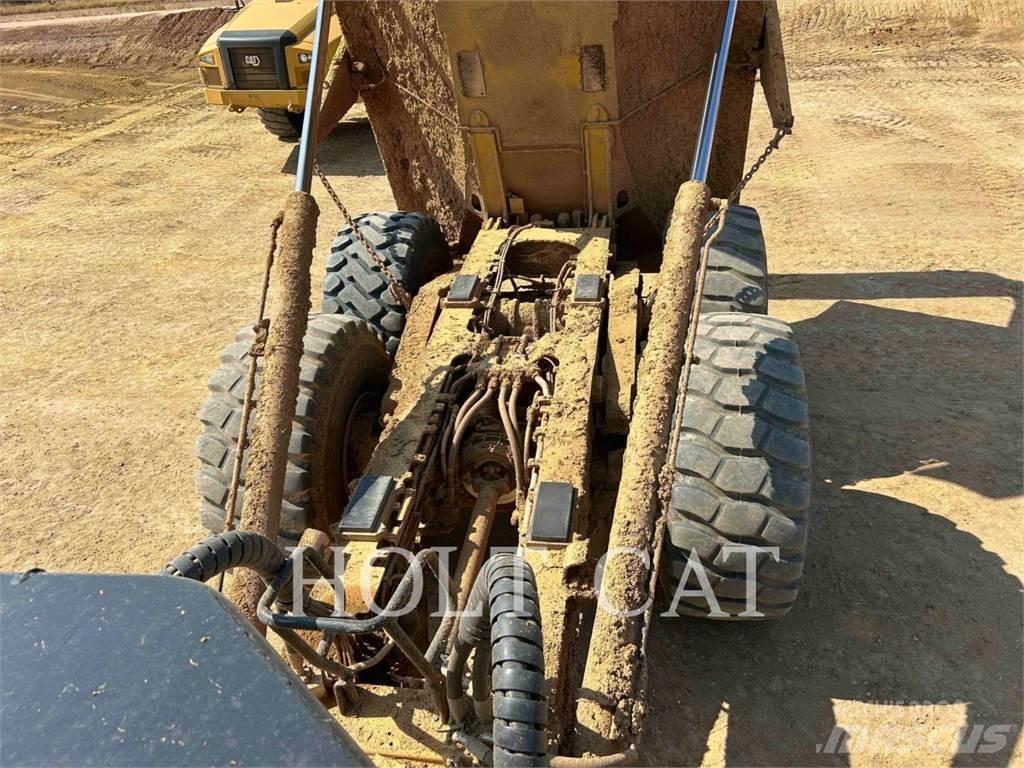 CAT 74504 Dumpperit
