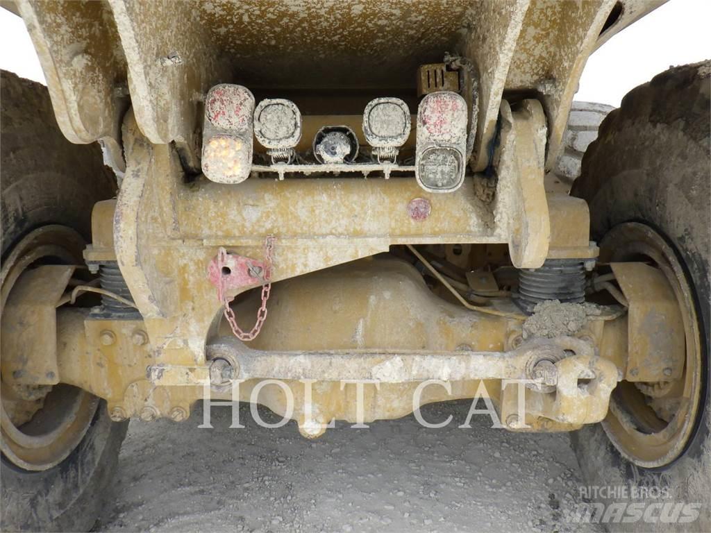 CAT 74504 Dumpperit