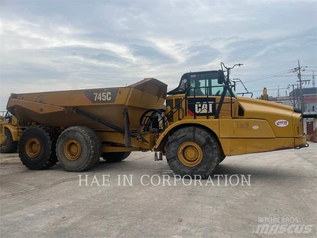 CAT 745C Dumpperit