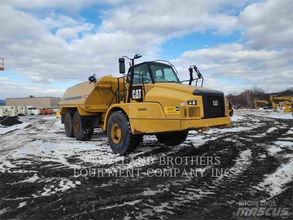 CAT 745C Vesisäiliöautot