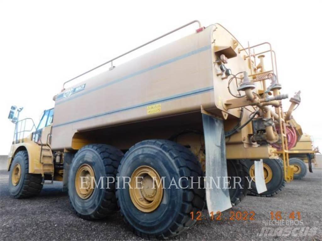 CAT 745C WT Vesisäiliöautot
