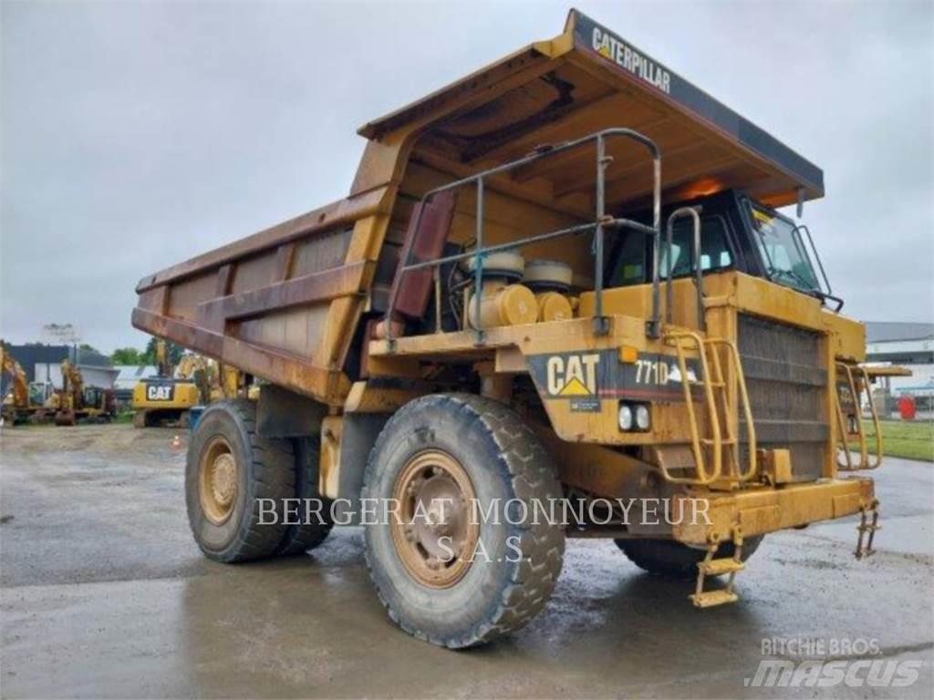 CAT 771D Dumpperit