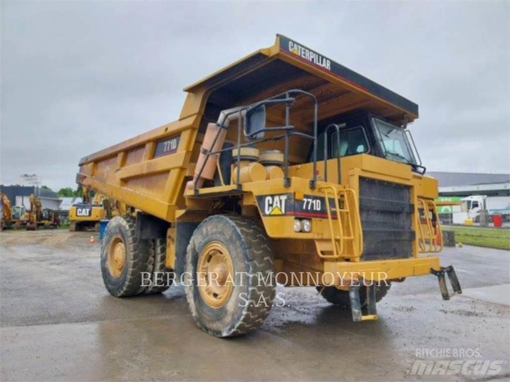 CAT 771D Dumpperit