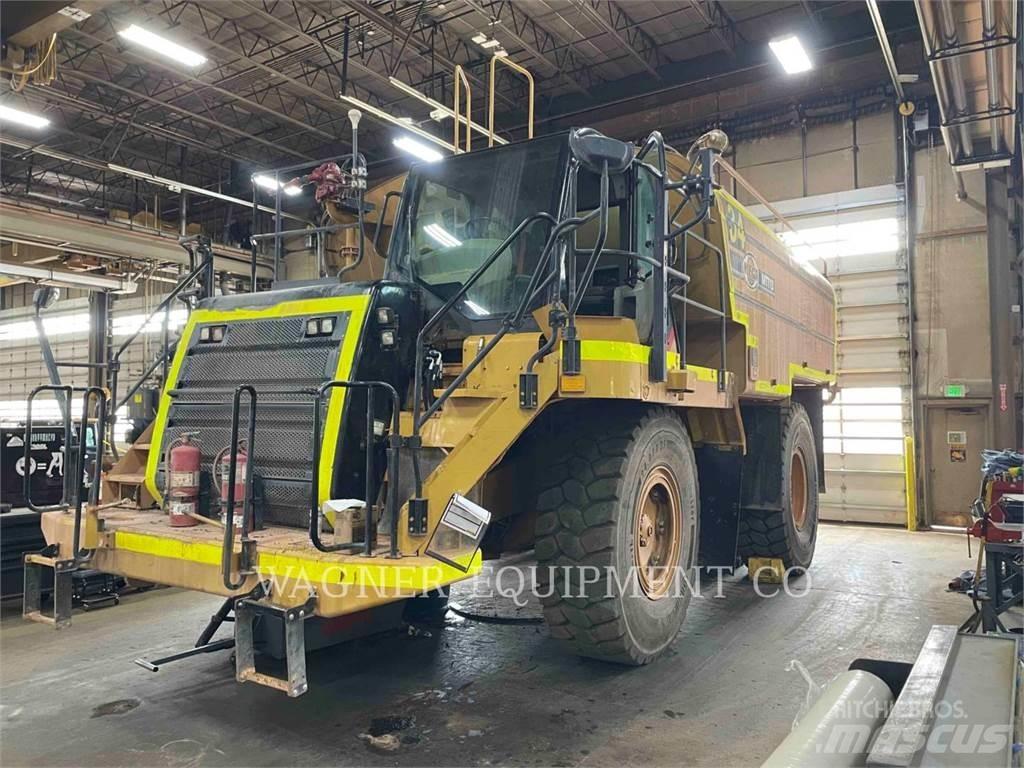 CAT 773F WT Vesisäiliöautot