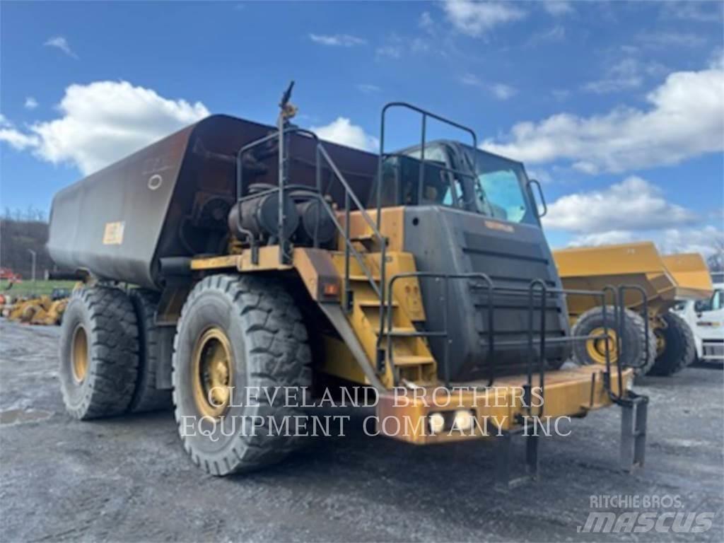 CAT 775F Vesisäiliöautot