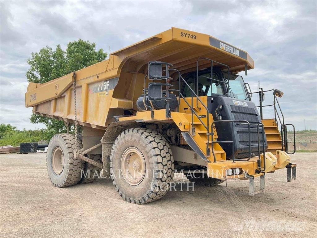 CAT 775F Dumpperit
