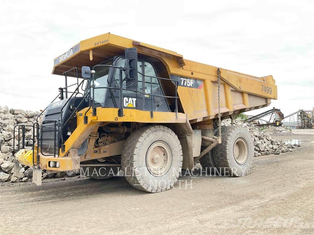 CAT 775F Dumpperit