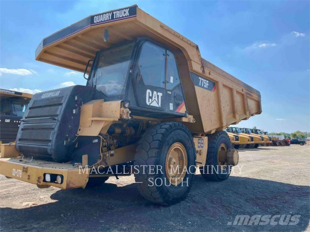 CAT 775F Dumpperit