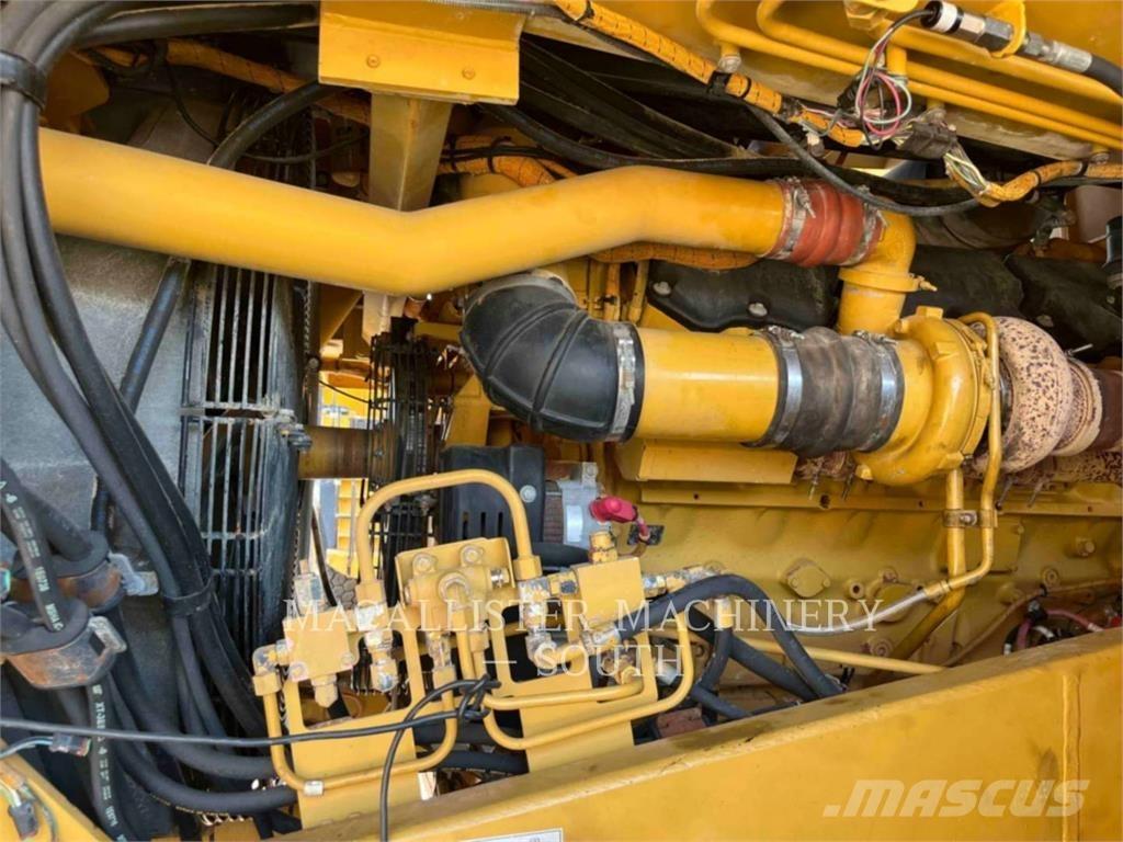 CAT 775F Dumpperit