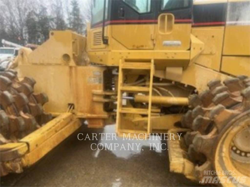 CAT 815F Pyöräpuskutraktori