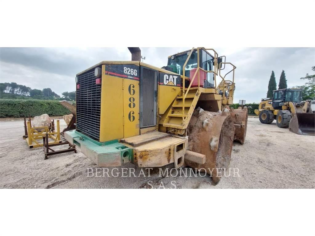 CAT 826G Pyöräpuskutraktori