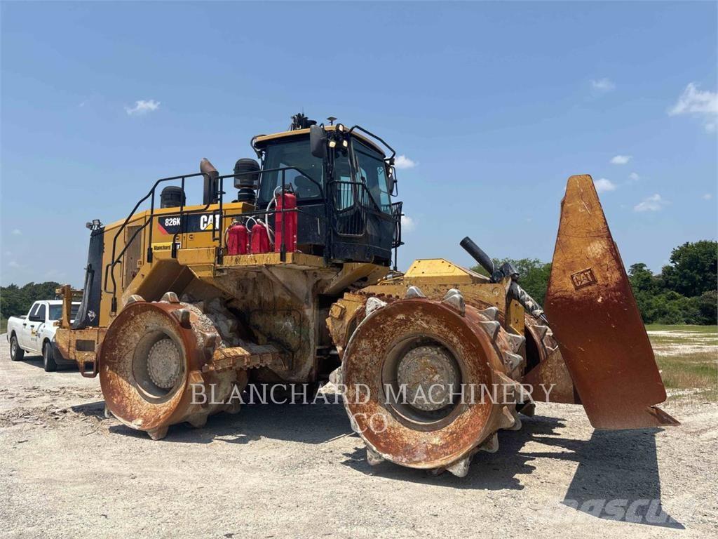 CAT 826K Tiivistyskoneet