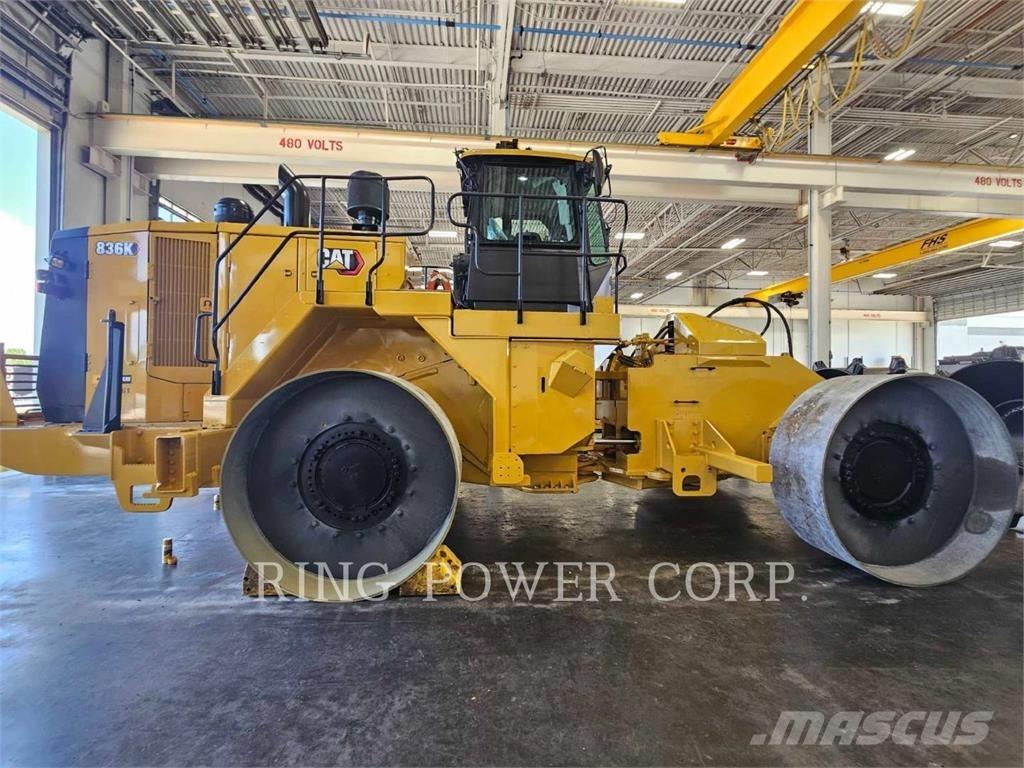 CAT 836K Tiivistyskoneet