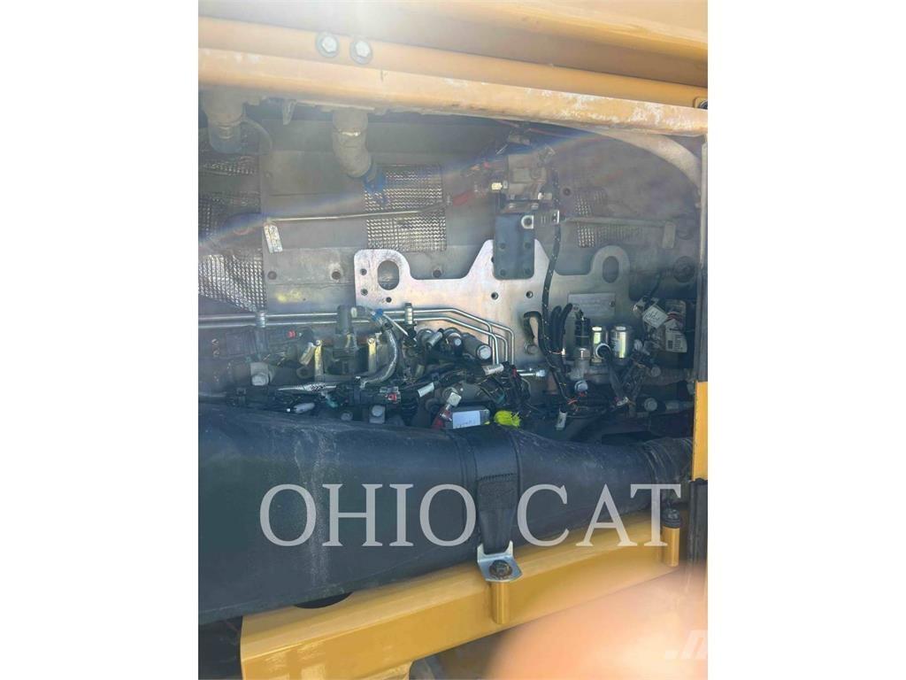 CAT 836K Pyöräpuskutraktori