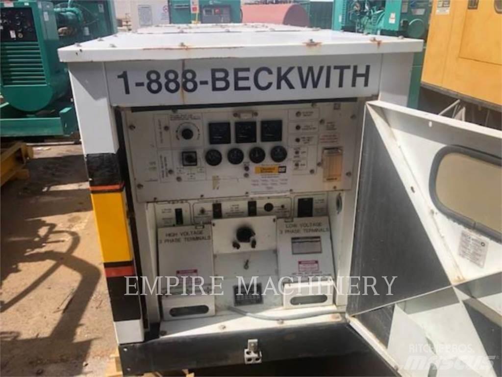 CAT 88KW Dieselgeneraattorit