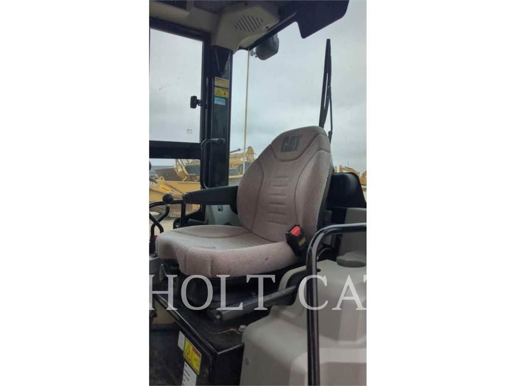 CAT 903C Pyöräkuormaajat