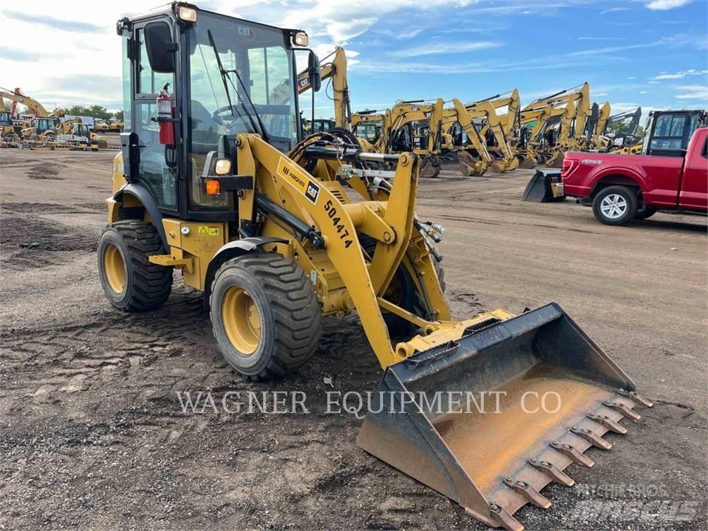 CAT 903D Pyöräkuormaajat