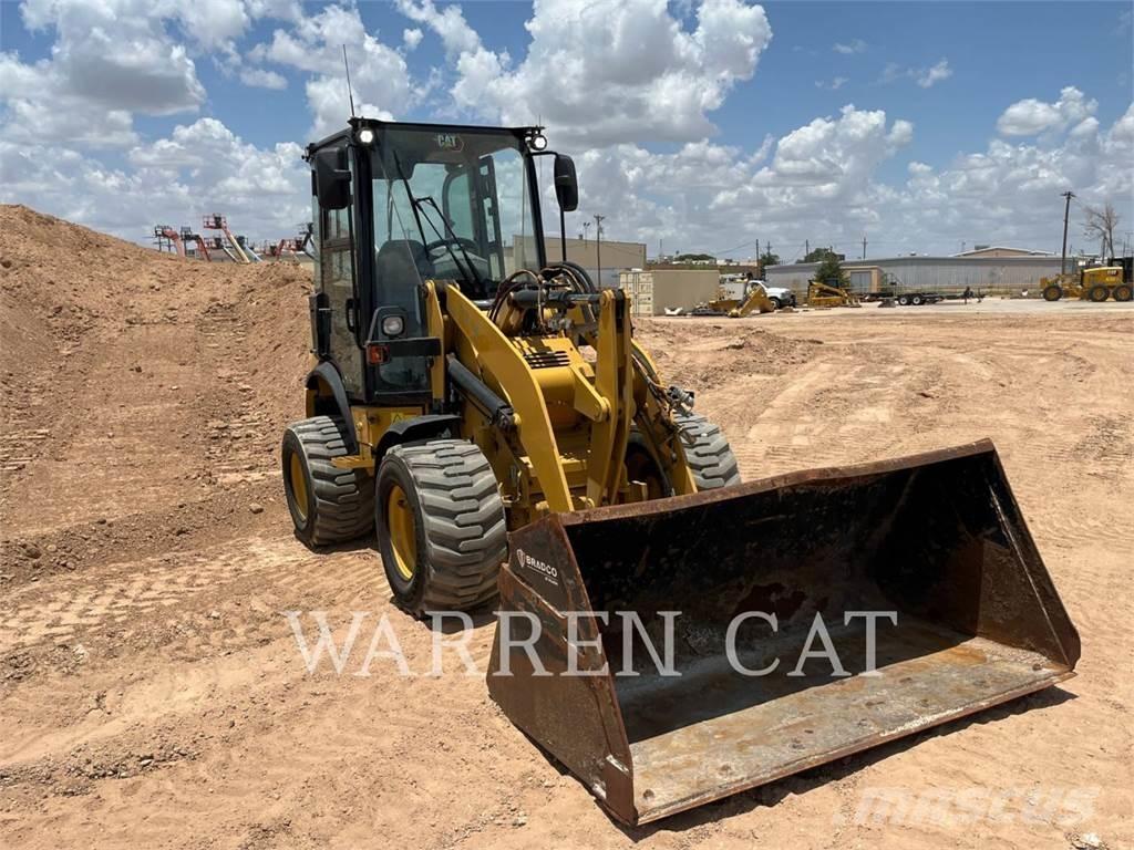 CAT 903D Pyöräkuormaajat