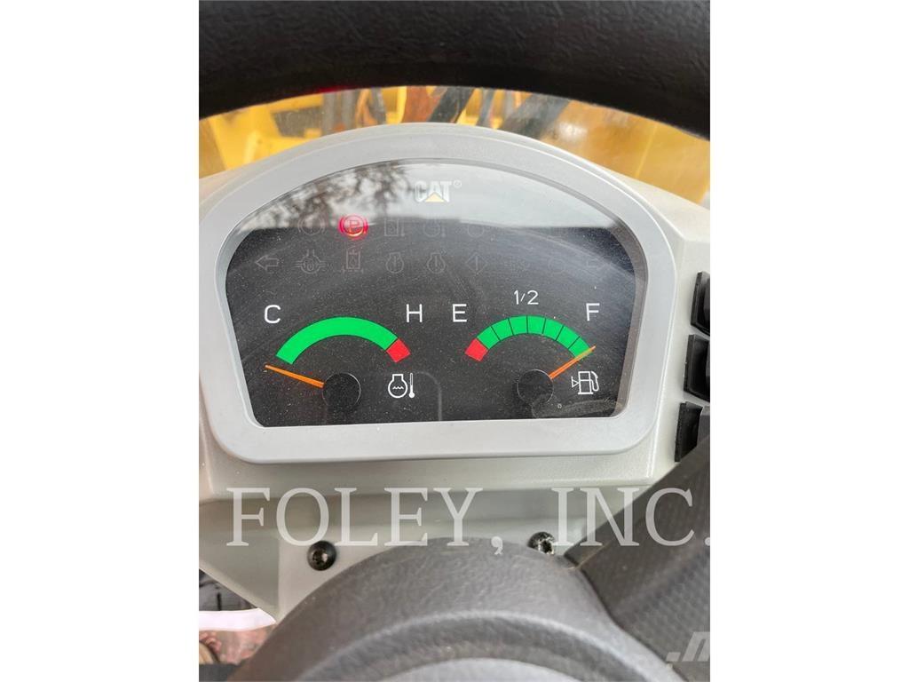 CAT 903D Pyöräkuormaajat