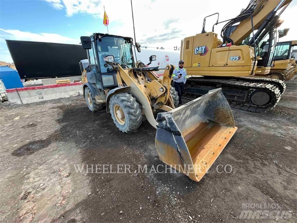CAT 906 Pyöräkuormaajat