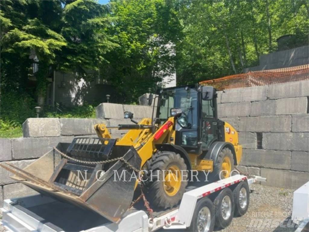 CAT 906 Pyöräkuormaajat