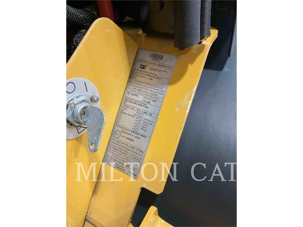 CAT 906 Pyöräkuormaajat