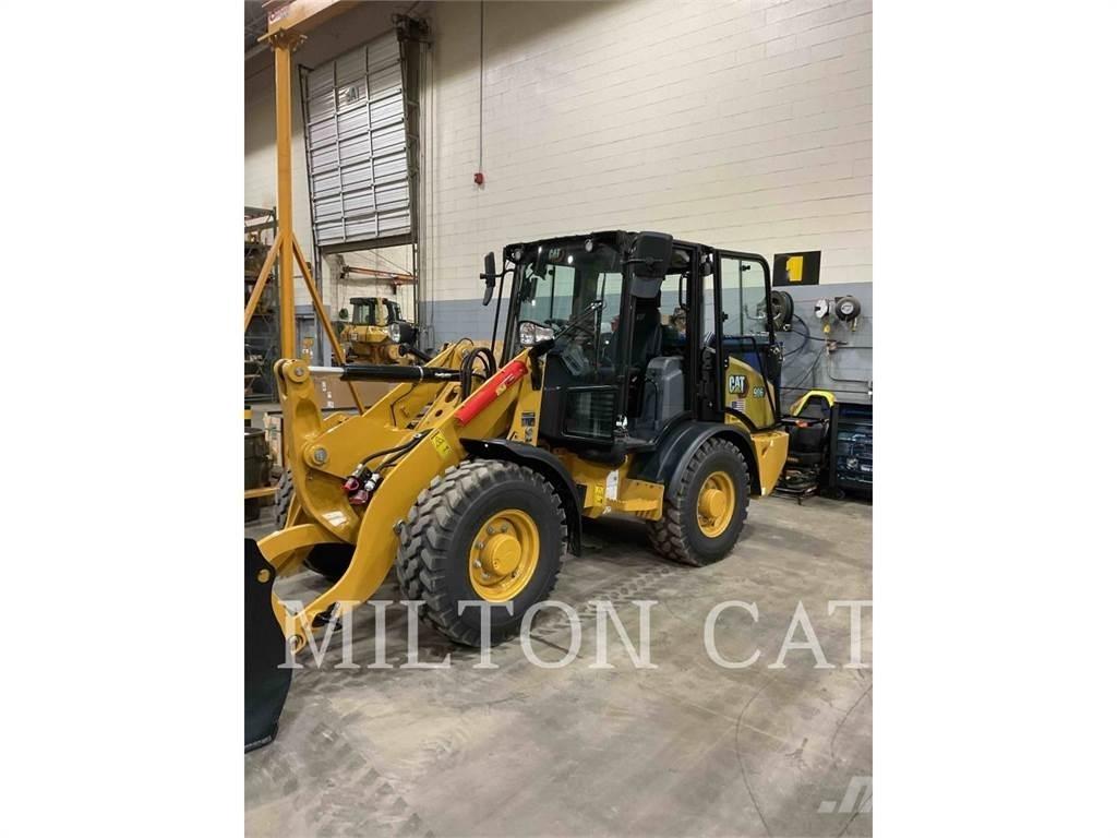 CAT 906 Pyöräkuormaajat