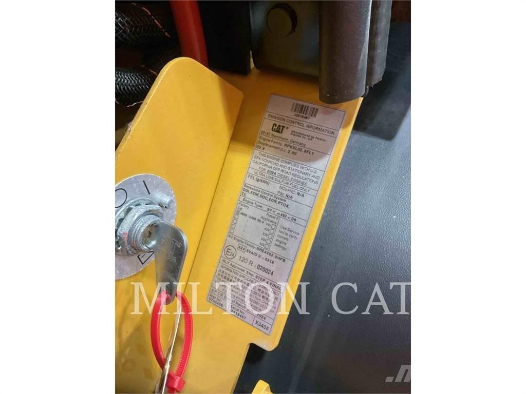 CAT 906 Pyöräkuormaajat