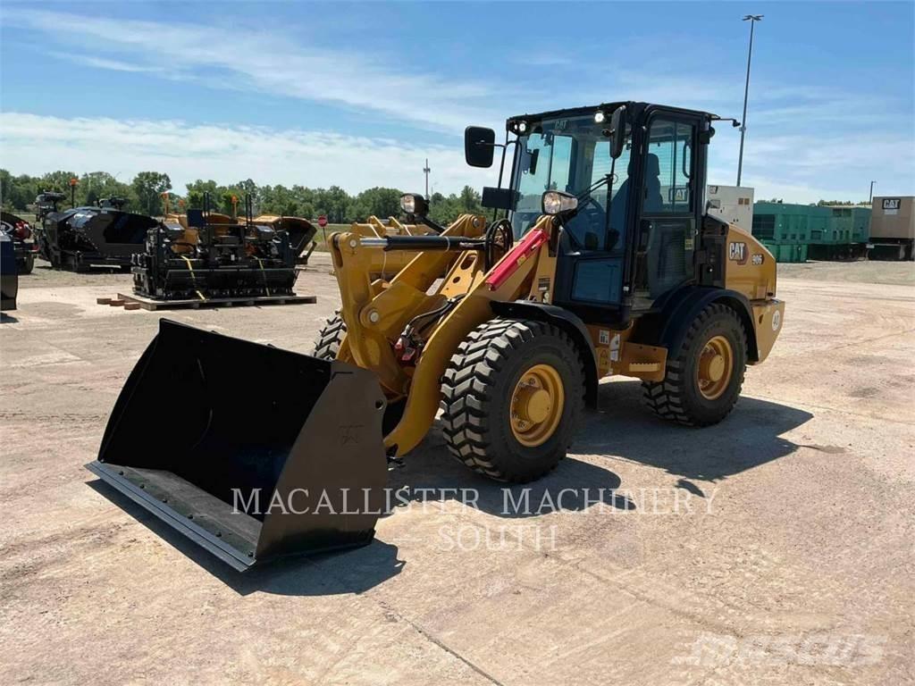 CAT 906 Pyöräkuormaajat