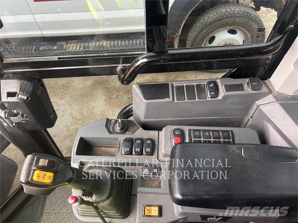 CAT 906-14 Pyöräkuormaajat