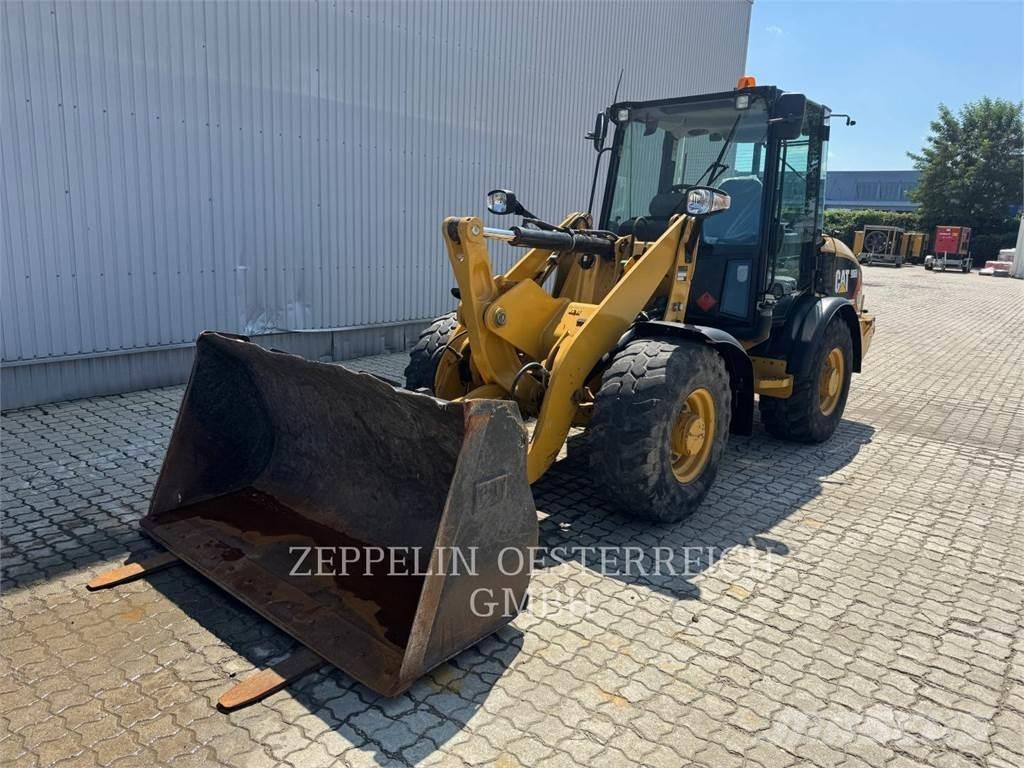 CAT 906H2 Pyöräkuormaajat