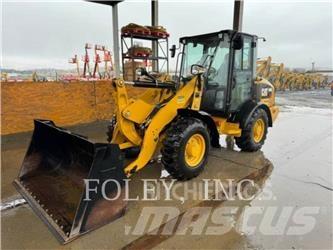 CAT 906M Pyöräkuormaajat