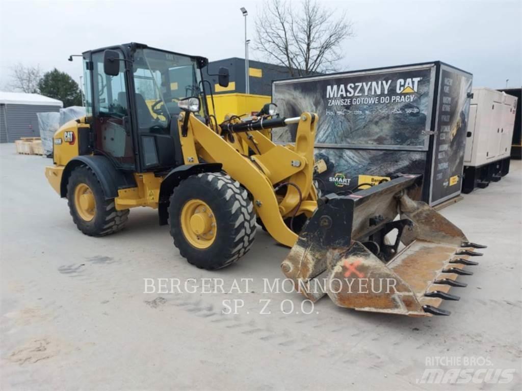 CAT 906M Pyöräkuormaajat