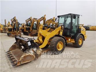 CAT 906M Pyöräkuormaajat