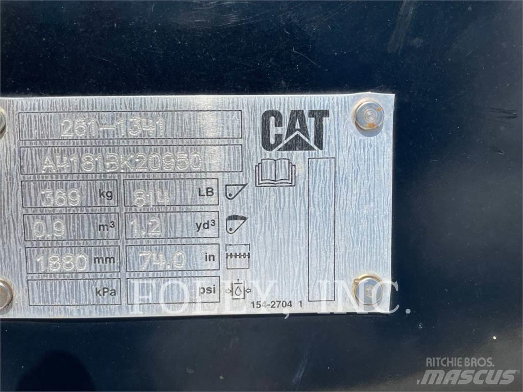 CAT 906M Pyöräkuormaajat