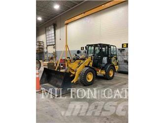 CAT 906M Pyöräkuormaajat