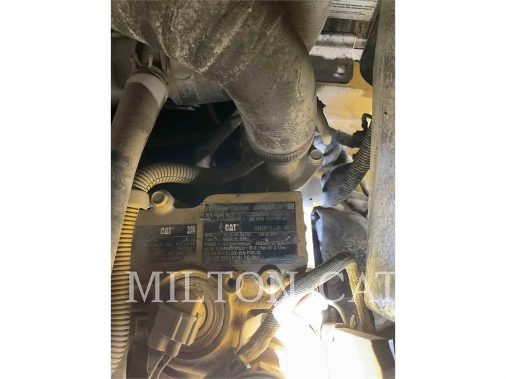 CAT 906M Pyöräkuormaajat