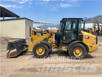 CAT 906M Pyöräkuormaajat