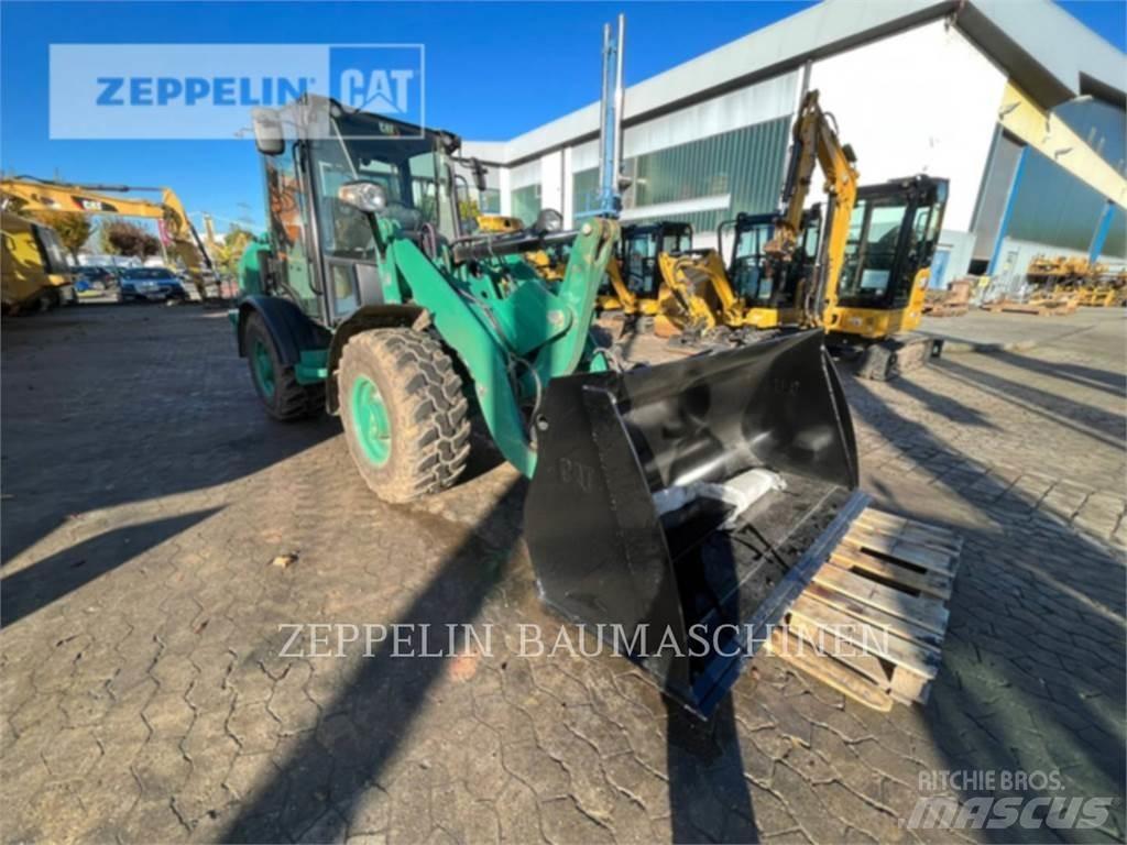 CAT 906M Pyöräkuormaajat