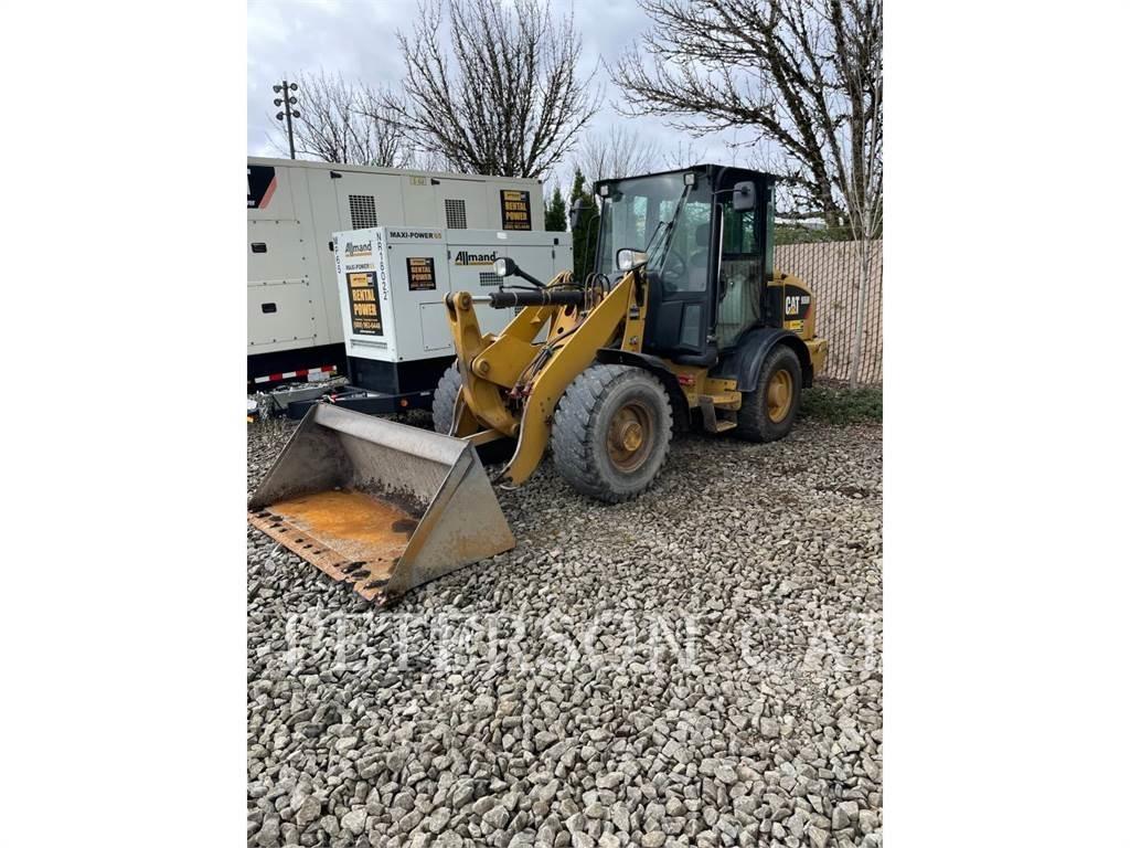 CAT 906M Pyöräkuormaajat