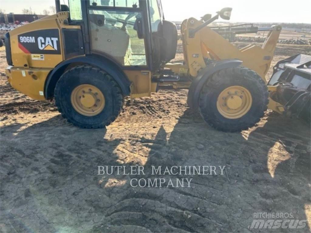 CAT 906M Pyöräkuormaajat