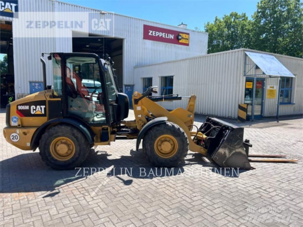 CAT 906M Pyöräkuormaajat