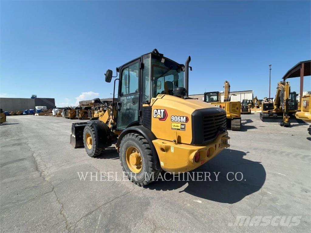 CAT 906M Pyöräkuormaajat